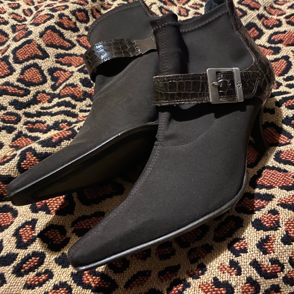 Donald J Pliner Brown Shoe Boots - Picture 2 of 11